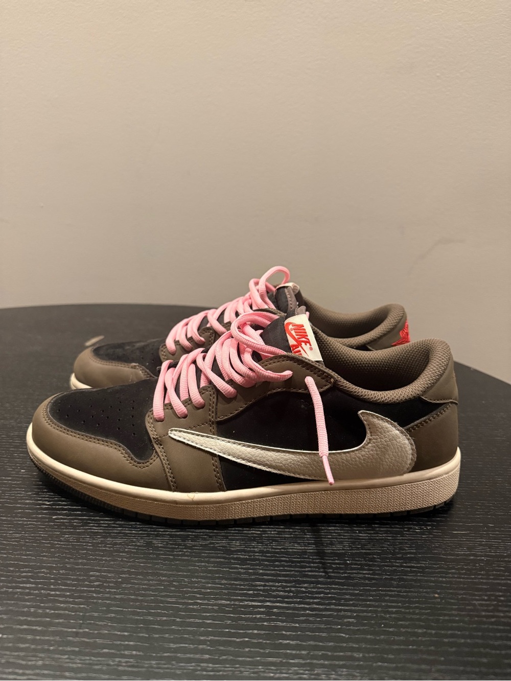 Nike Low-Top Sneakers in Brown, Black, Pink and Silver
